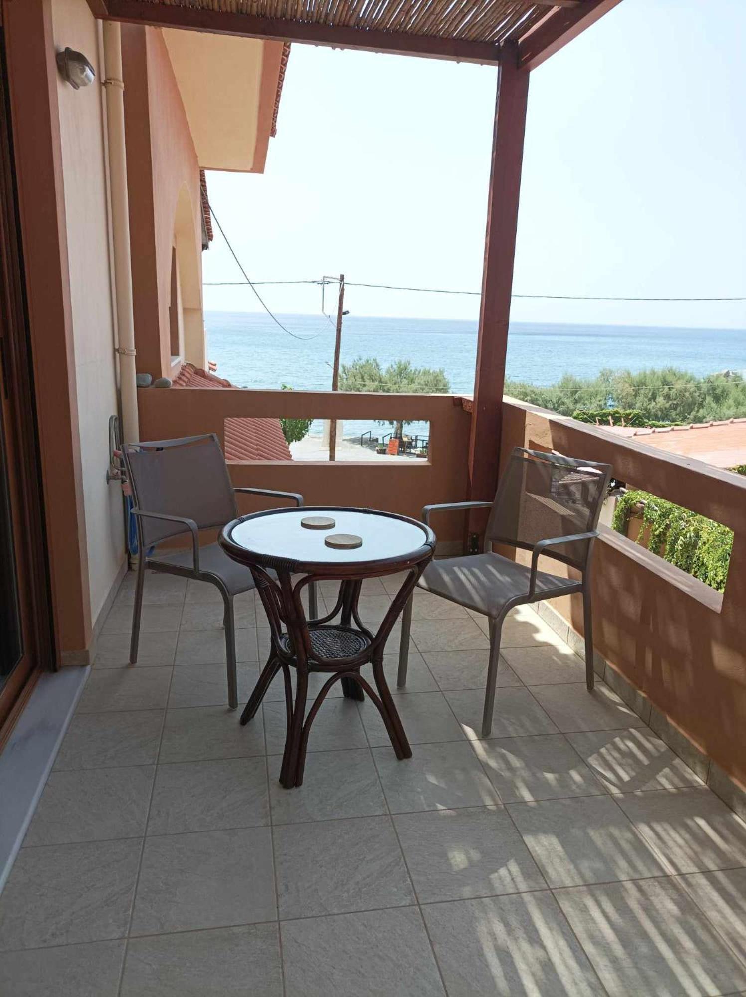 Eutuxia Sea&Mountain Apartment - Tsoutsouros Esterno foto